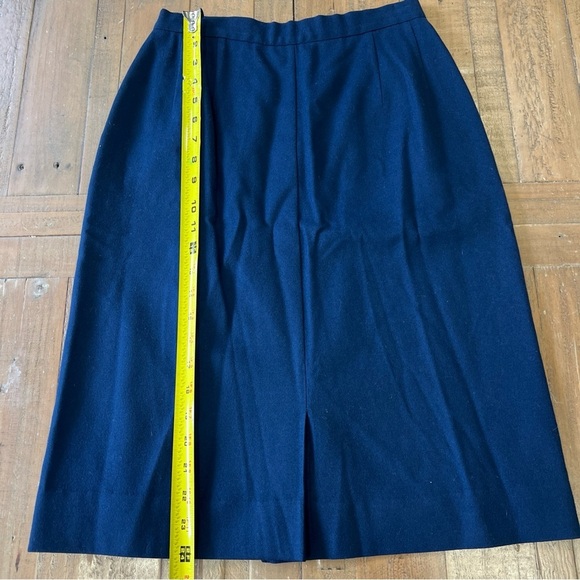 Pendleton 100% Wool Navy Skirt  Vintage 90s Size Petite 8 USA Made Academia Prep - Picture 7 of 9